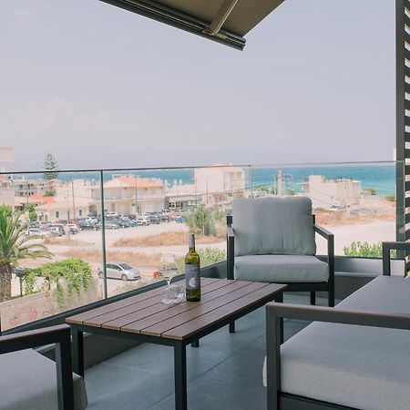 Hama Luxury Seaside Apartments Corinth Екстериор снимка