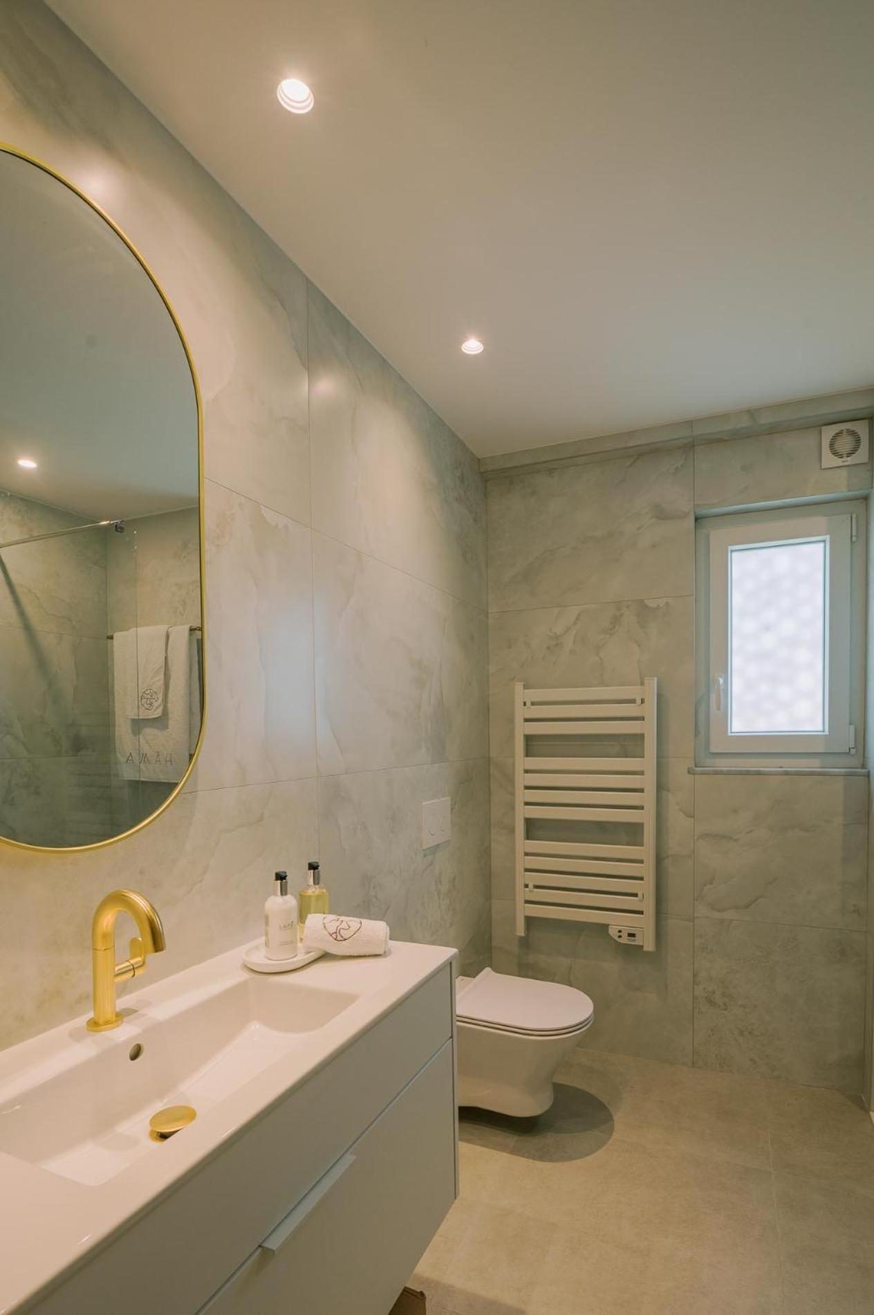 Hama Luxury Seaside Apartments Corinth Екстериор снимка