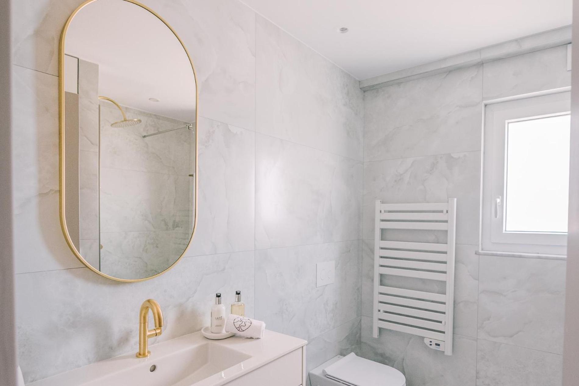 Hama Luxury Seaside Apartments Corinth Екстериор снимка