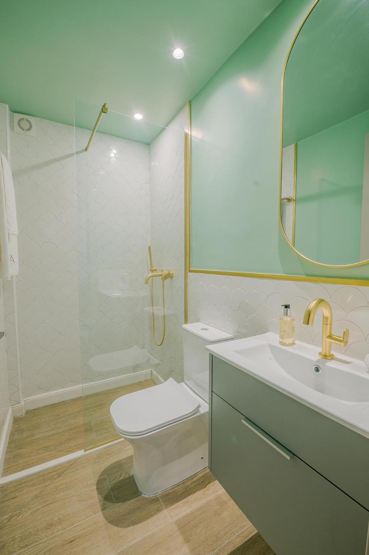 Hama Luxury Seaside Apartments Corinth Екстериор снимка