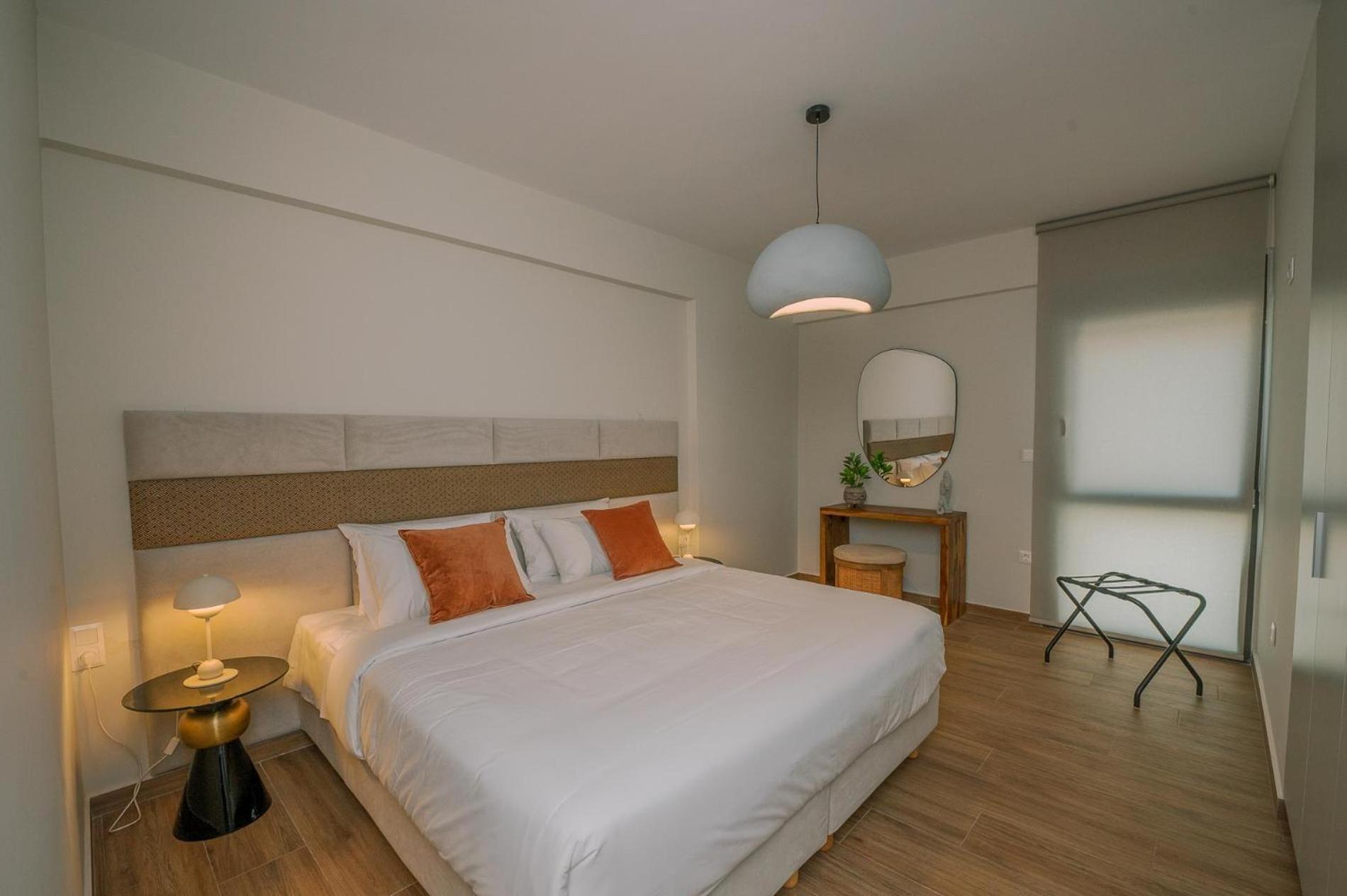 Hama Luxury Seaside Apartments Corinth Екстериор снимка