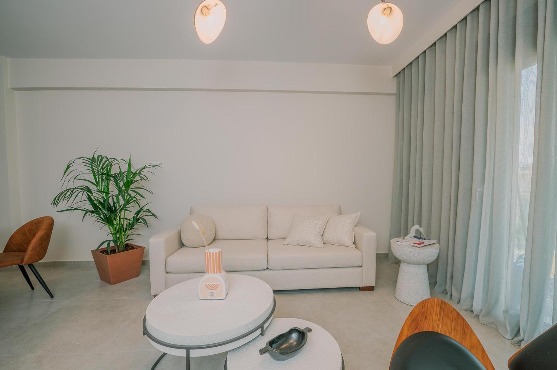 Hama Luxury Seaside Apartments Corinth Екстериор снимка